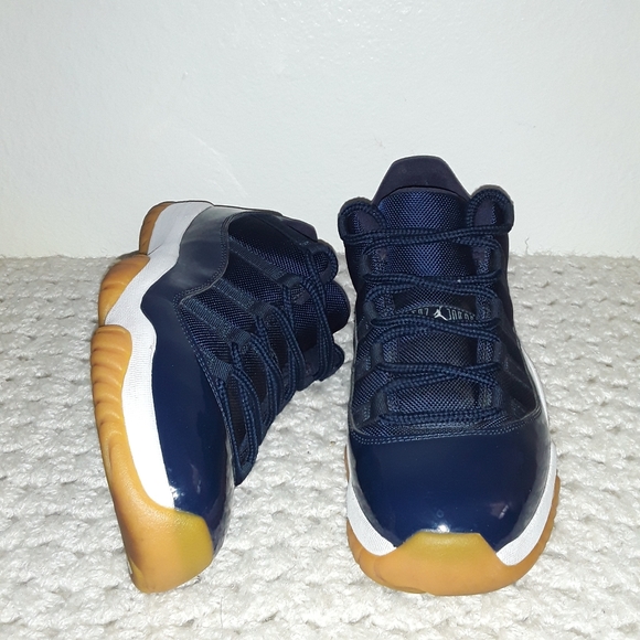 navy gum 11
